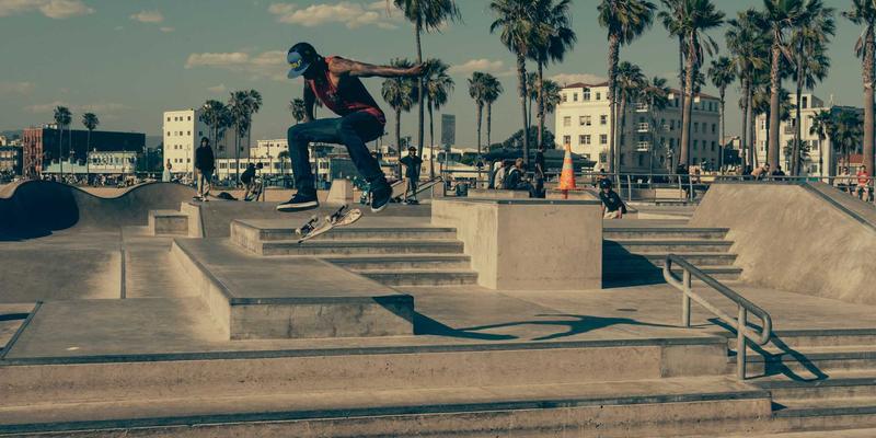 独立音乐与禅意美学的元宇宙交响：VR技术如何重塑艺术MTV的未来叙事