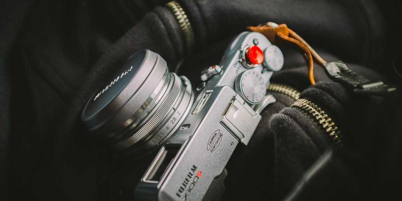 艺术创作新边疆：独立音乐与视觉艺术如何诠释赛博格与后人类想象